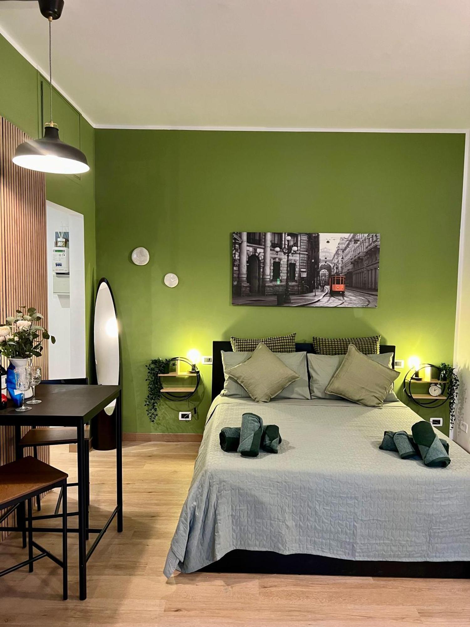 La Bella Milano Charme Apartment 3 Km Away From Duomo/ Netflix & Wi-Fi Included Экстерьер фото